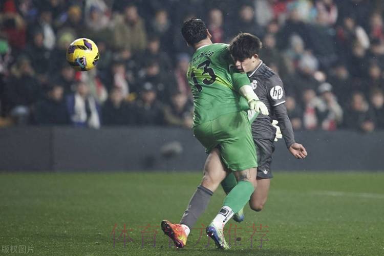 皇家馬德里 對 帕丘卡 皇家馬德里 對 帕丘卡