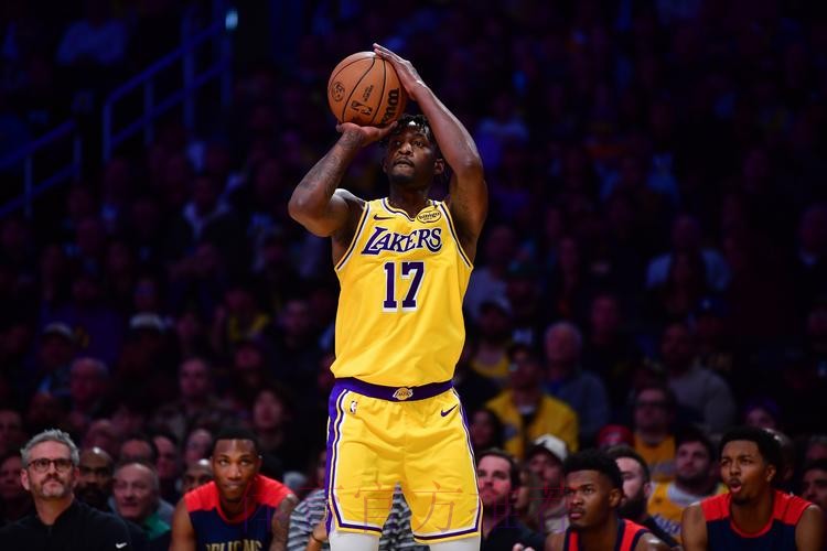 面对重重防守 杜兰特急停干拔拿下两分